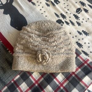 100% Alpaca Beige Wool Beanie with Flower Accent. NWOT.